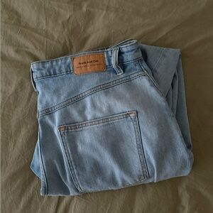 Frank & Oak Women's High Rise Light Blue Jeans - Balloon legs